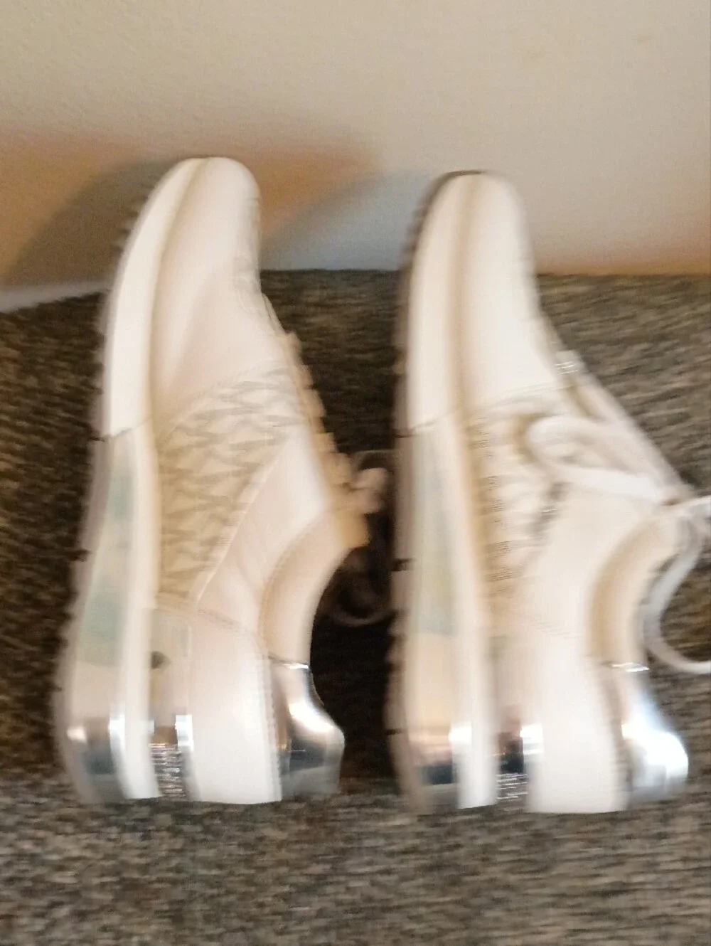 MICHAEL Michael Kors Cream/White Signature Logo Lace-Up Sneakers 7